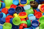 پروژه تبدیل درب بطری های پلاستیکی به ویلچر برای معلولان